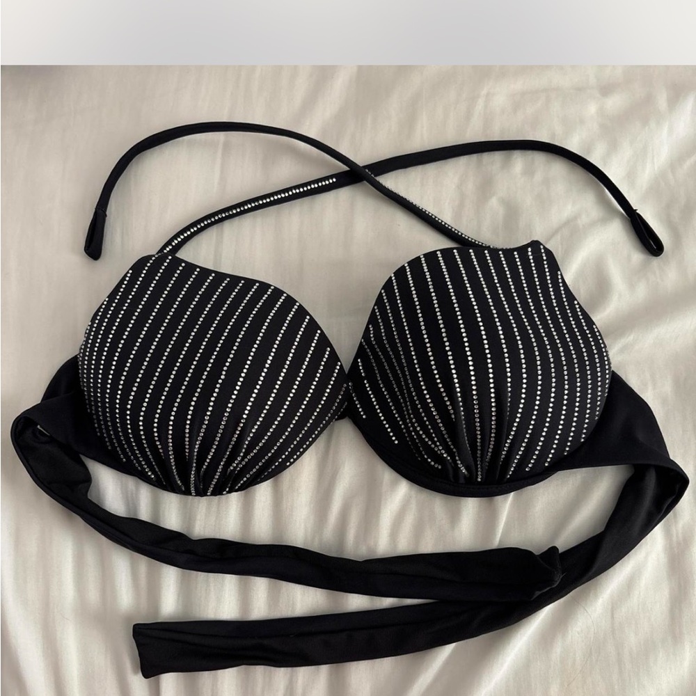 Black and White Striped Women's Bikini Top